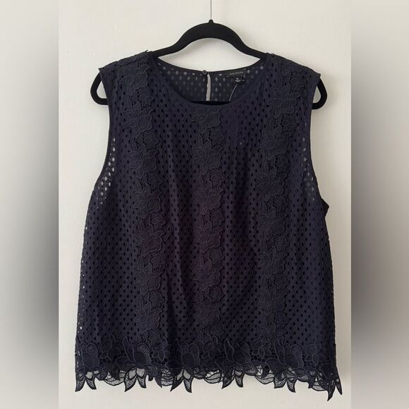 Ann Taylor Navy Blue Eyelit Pants and Sleeveless Top Set - Picture 6 of 10